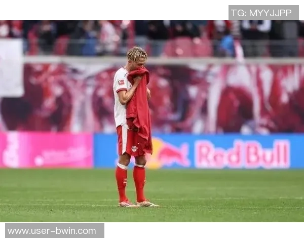 莱比锡中场坎普尔因家庭变故选择退役，感人故事引发广泛关注